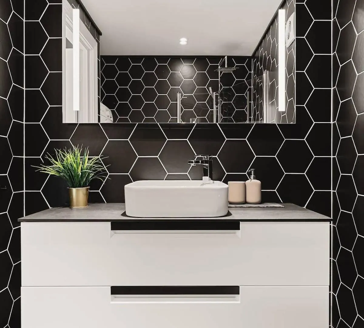 Dinbnb Apartments I 300M To Bryggen & Floien I Renovated 2023 Bergen
